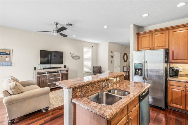 1233 Normandie Way, Vero Beach, FL 32960