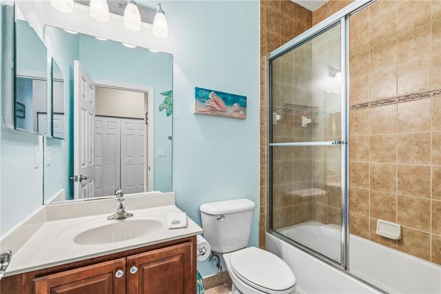 1233 Normandie Way, Vero Beach, FL 32960