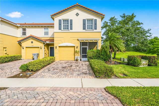 1233 Normandie Way, Vero Beach, FL 32960