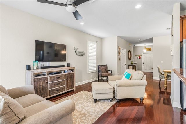 1233 Normandie Way, Vero Beach, FL 32960