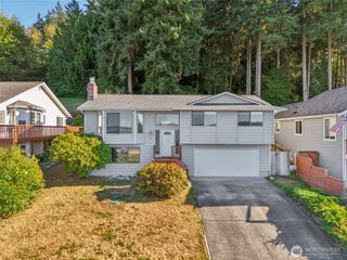 850 Dugualla Road, Oak Harbor, WA 98277