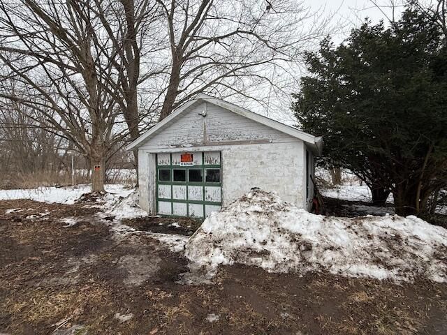2248 E State Rd 2, Rolling Prairie, IN 46371