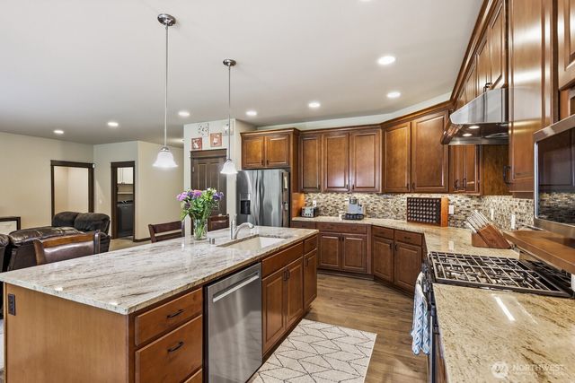 20210 52nd Avenue NW, Stanwood, WA 98292