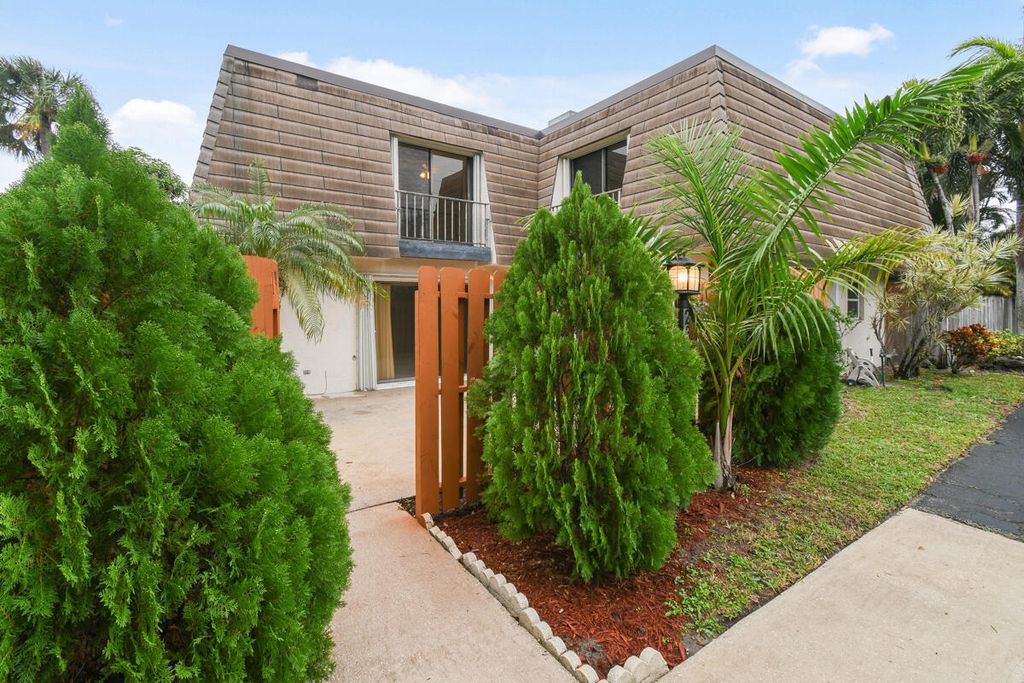 326 JUPITER LAKES Boulevard 2316D, Jupiter, FL 33458