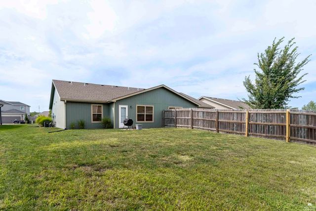 422 Northfield Road, Manhattan, KS 66502