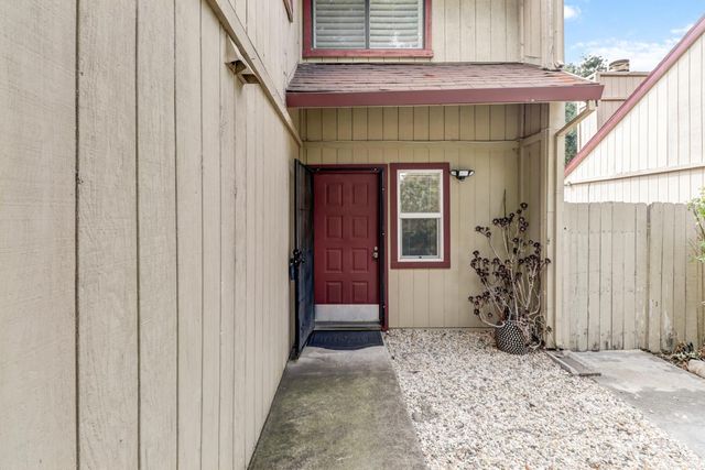 2716 Independence, West Sacramento, CA 95691