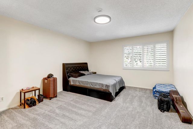2716 Independence, West Sacramento, CA 95691