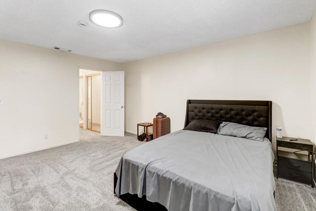2716 Independence, West Sacramento, CA 95691