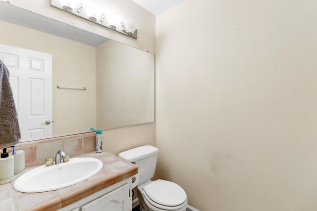 2716 Independence, West Sacramento, CA 95691