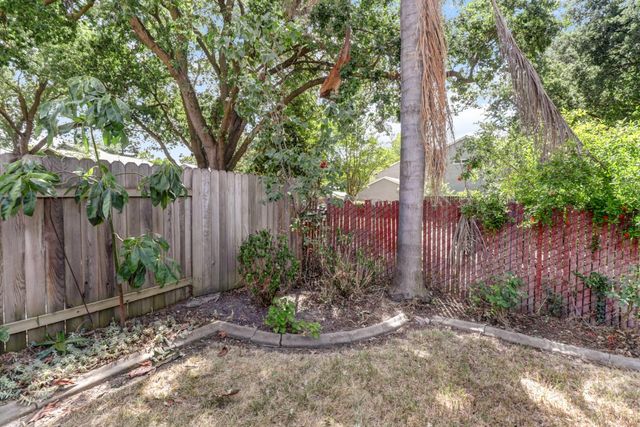 2716 Independence, West Sacramento, CA 95691
