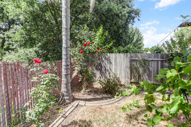 2716 Independence, West Sacramento, CA 95691