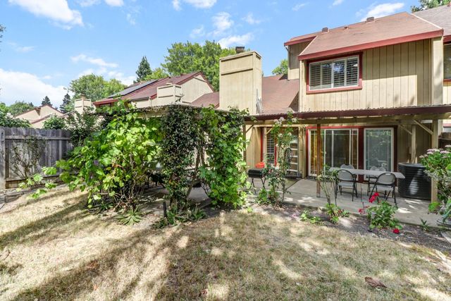2716 Independence, West Sacramento, CA 95691