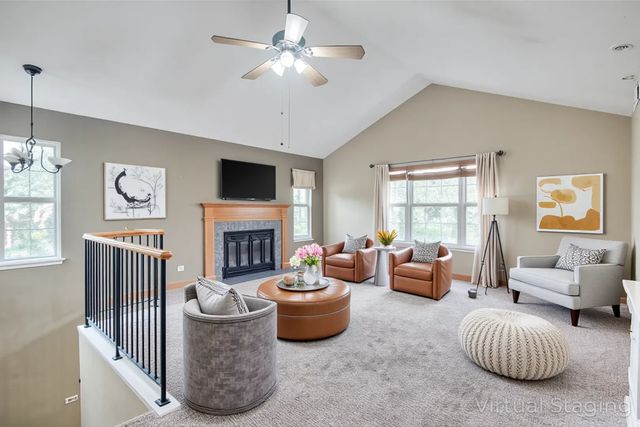 2492 Dickens Drive 2492, Aurora, IL 60503