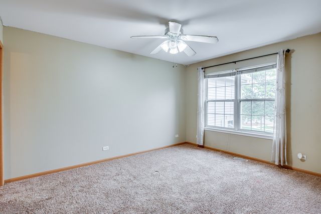 2492 Dickens Drive 2492, Aurora, IL 60503