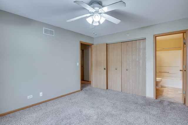 2492 Dickens Drive 2492, Aurora, IL 60503