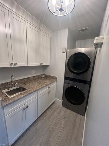 2560 Rose AVE, St. James City, FL 33956