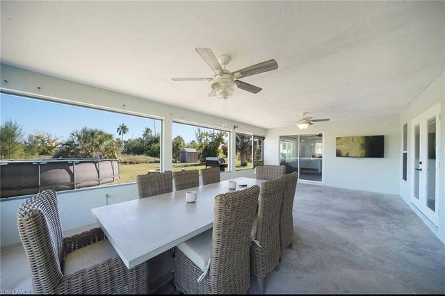 2560 Rose AVE, St. James City, FL 33956