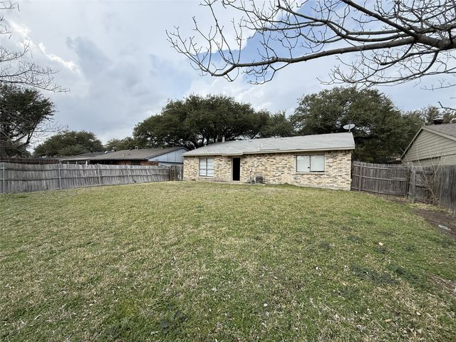4210 Blue Creek Drive, Garland, TX 75043