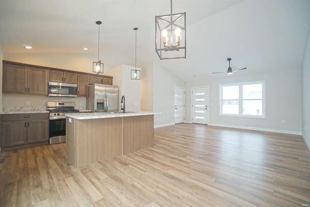 445 N Eastfield Circle, Milford, IN 46542