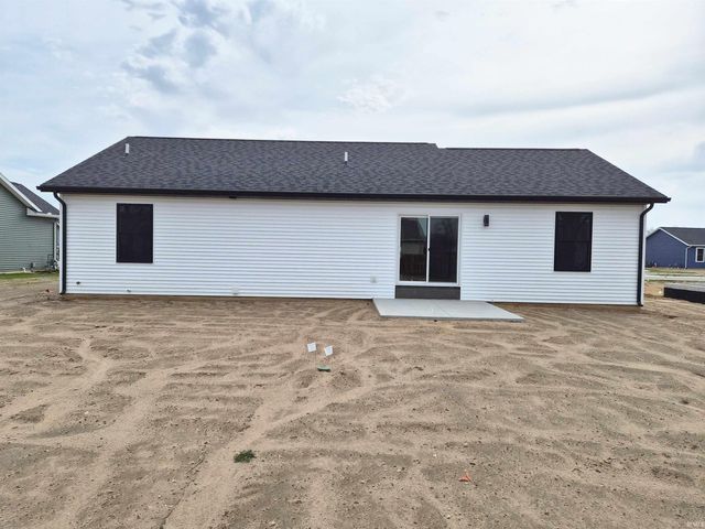 445 N Eastfield Circle, Milford, IN 46542