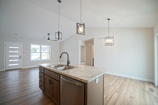 445 N Eastfield Circle, Milford, IN 46542