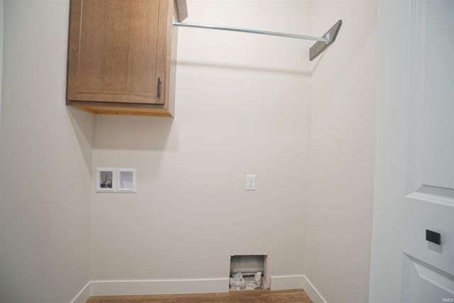 445 N Eastfield Circle, Milford, IN 46542