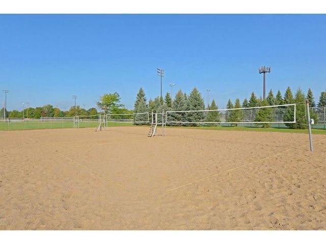 7555 W 110th Street, Bloomington, MN 55438