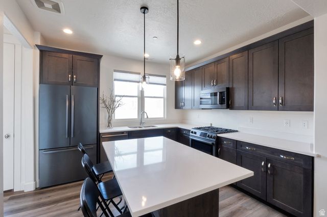 5084 W DUCKHORN DR, South Jordan, UT 84009