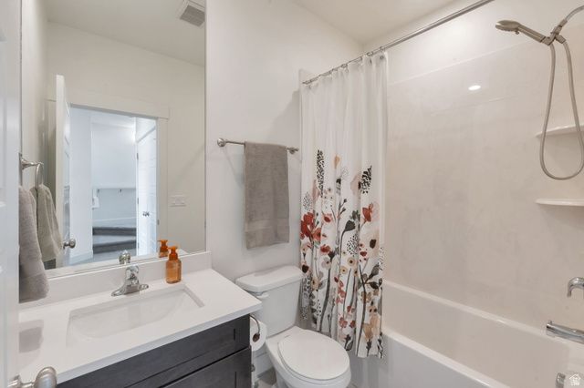 5084 W DUCKHORN DR, South Jordan, UT 84009
