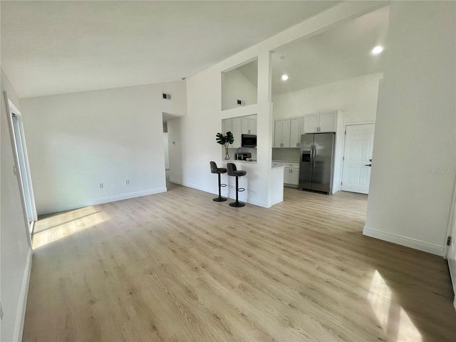 3832 PEBBLE COURT, Palm Harbor, FL 34684