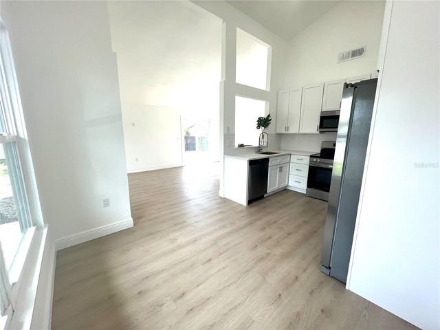 3832 PEBBLE COURT, Palm Harbor, FL 34684