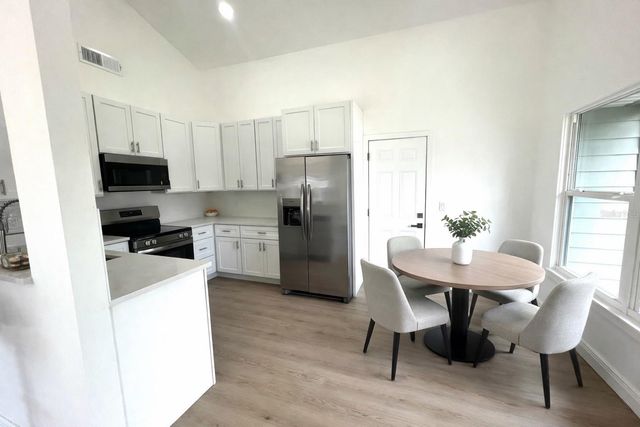 3832 PEBBLE COURT, Palm Harbor, FL 34684