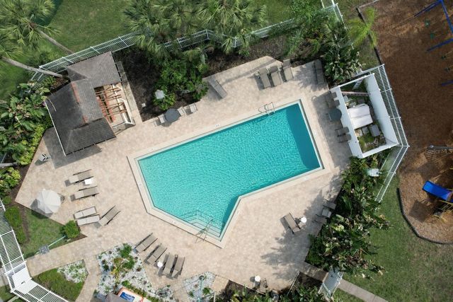 3832 PEBBLE COURT, Palm Harbor, FL 34684