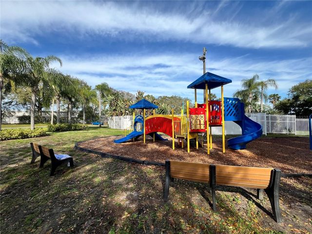 3832 PEBBLE COURT, Palm Harbor, FL 34684