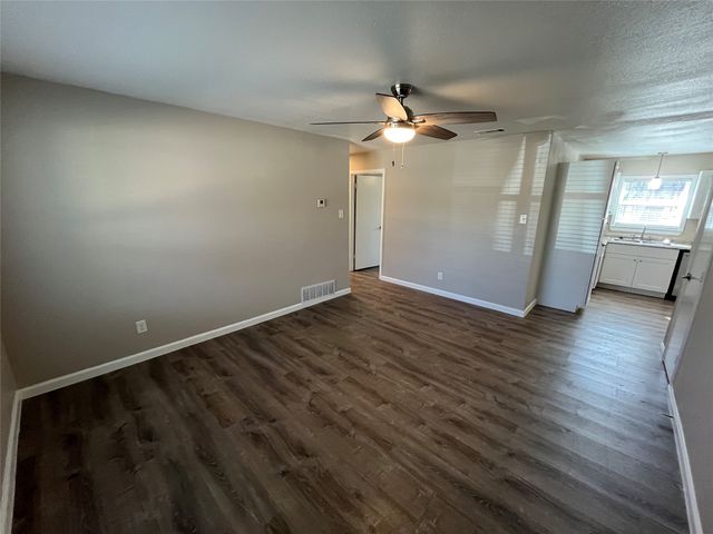 936 Bluewood Drive, Dallas, TX 75232