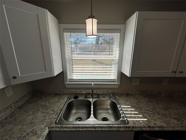 936 Bluewood Drive, Dallas, TX 75232