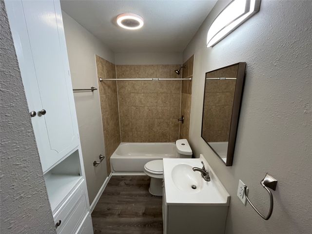 936 Bluewood Drive, Dallas, TX 75232