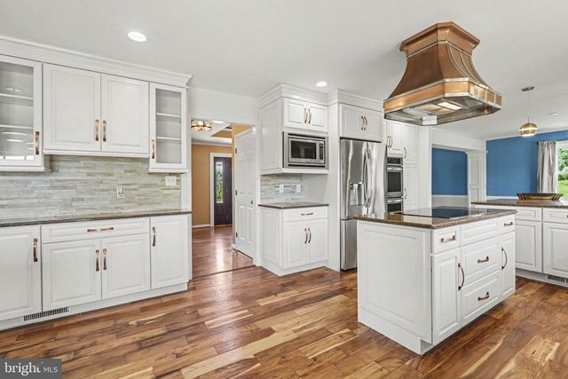 730 SEITZ DR, Lewisberry, PA 17339