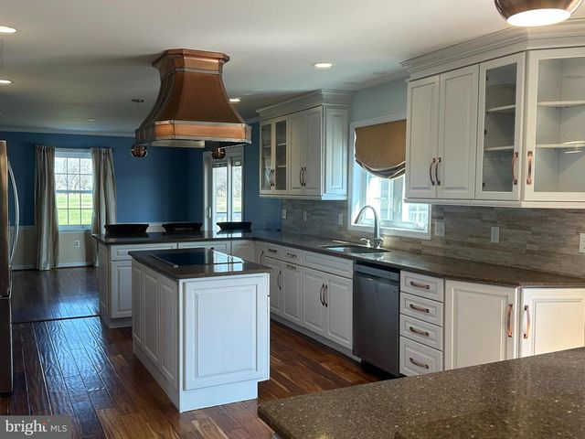 730 SEITZ DR, Lewisberry, PA 17339