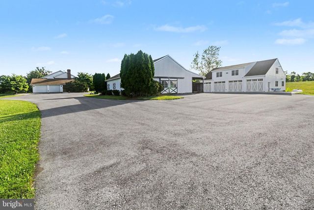 730 SEITZ DR, Lewisberry, PA 17339