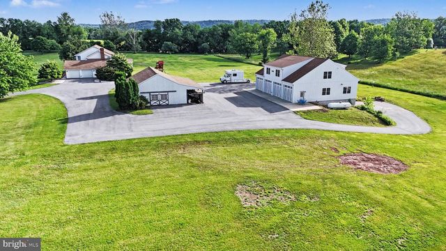 730 SEITZ DR, Lewisberry, PA 17339