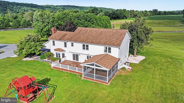 730 SEITZ DR, Lewisberry, PA 17339