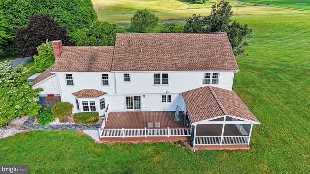 730 SEITZ DR, Lewisberry, PA 17339