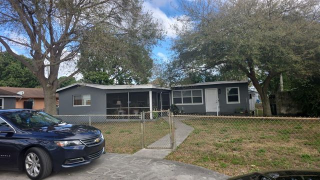 220 Fleming Avenue 1, Greenacres, FL 33463