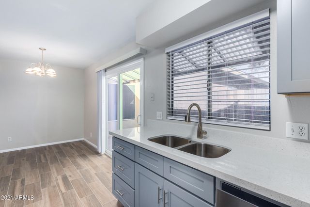 2612 E LEMON Street, Tempe, AZ 85288