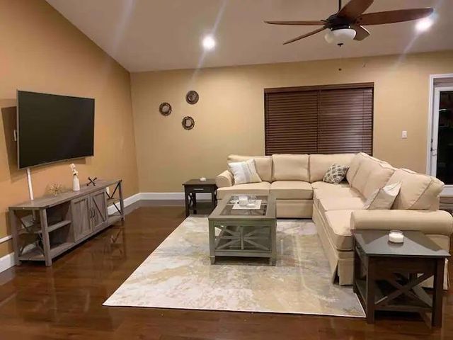 1041 SW John Maccormack Terrace, Port St. Lucie, FL 34953