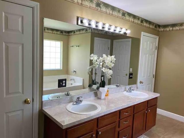 1041 SW John Maccormack Terrace, Port St. Lucie, FL 34953