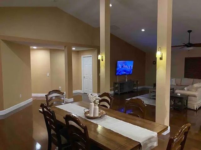 1041 SW John Maccormack Terrace, Port St. Lucie, FL 34953