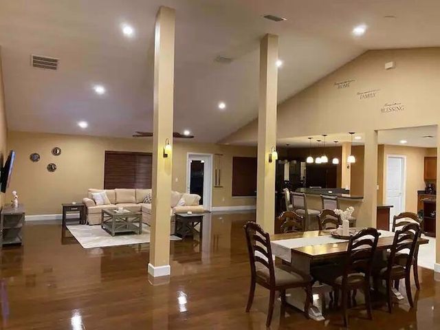 1041 SW John Maccormack Terrace, Port St. Lucie, FL 34953