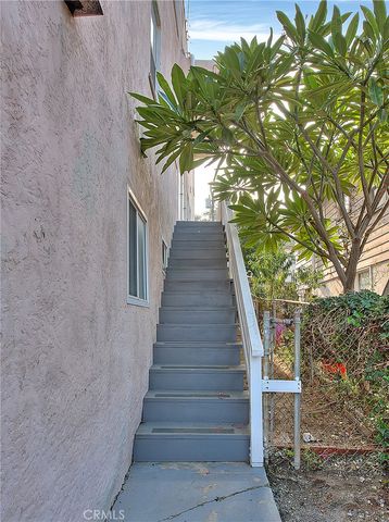 3945 Woolwine, Los Angeles, CA 90063